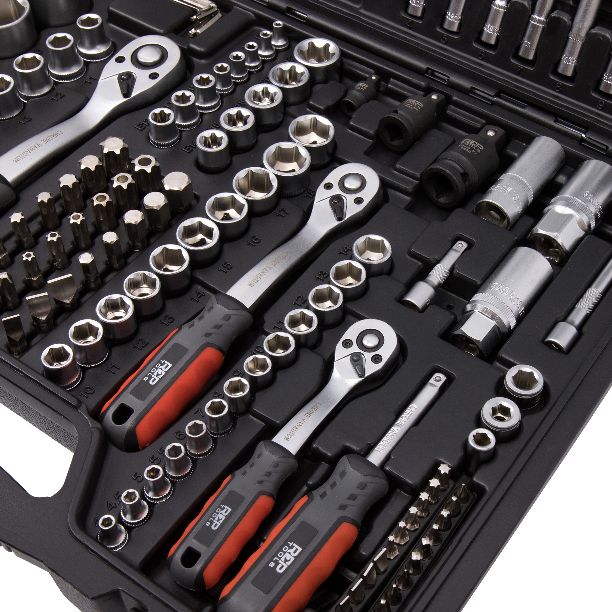 Steckschlüssel-Satz mit Hebelumschaltknarren