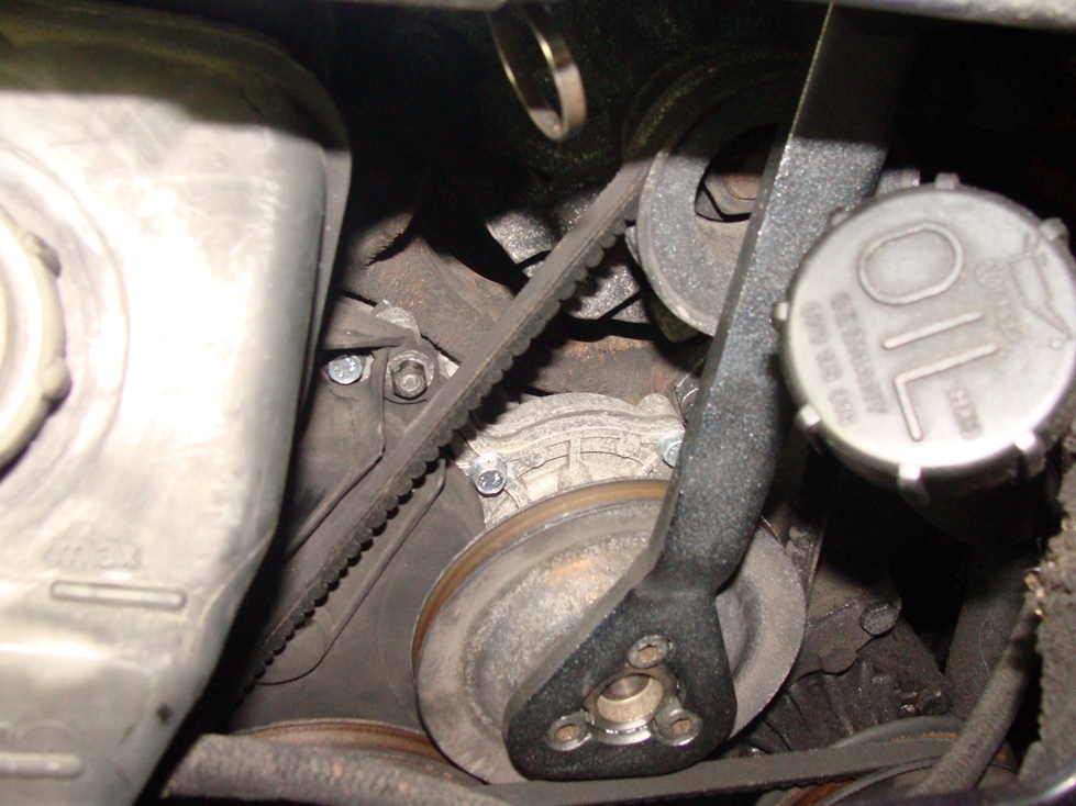 Wasserpumpe Schlüssel Riemenscheibe Halteschlüssel für Audi VW Werkzeug