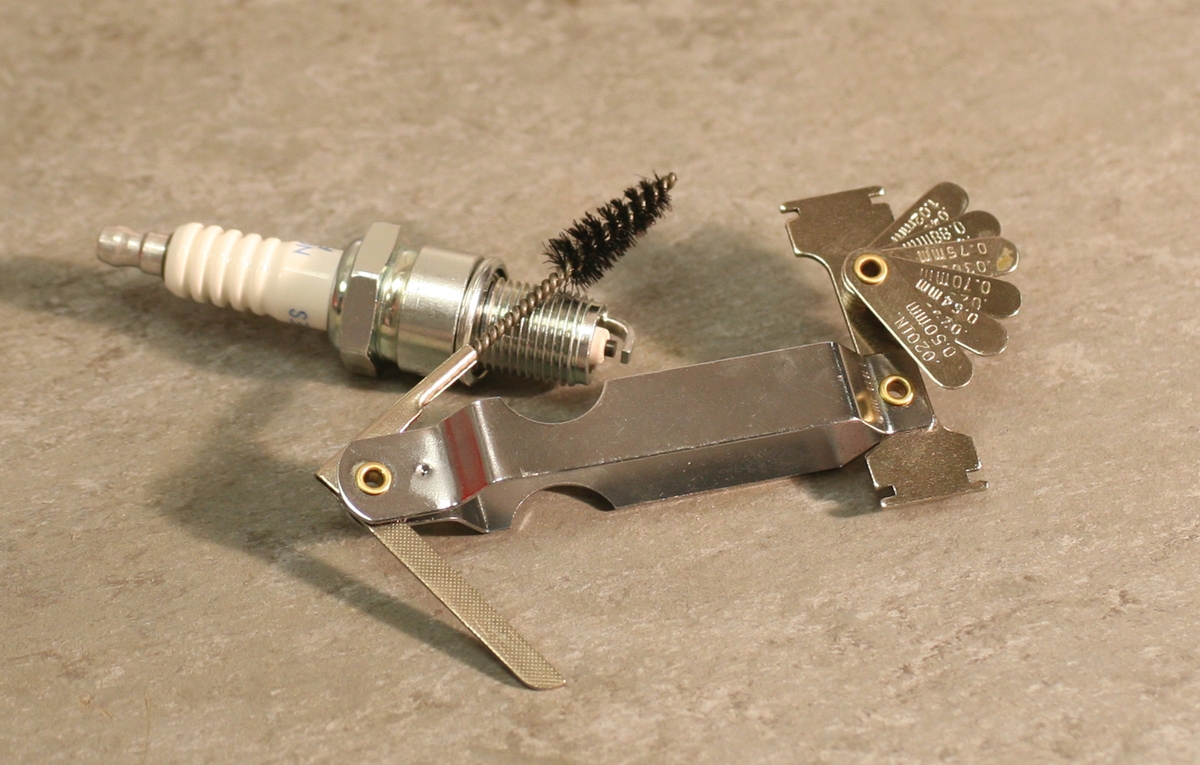 Fühlerlehre Bürste Einstellwerkzeug Zündkerzen Werkzeug prüfen messen