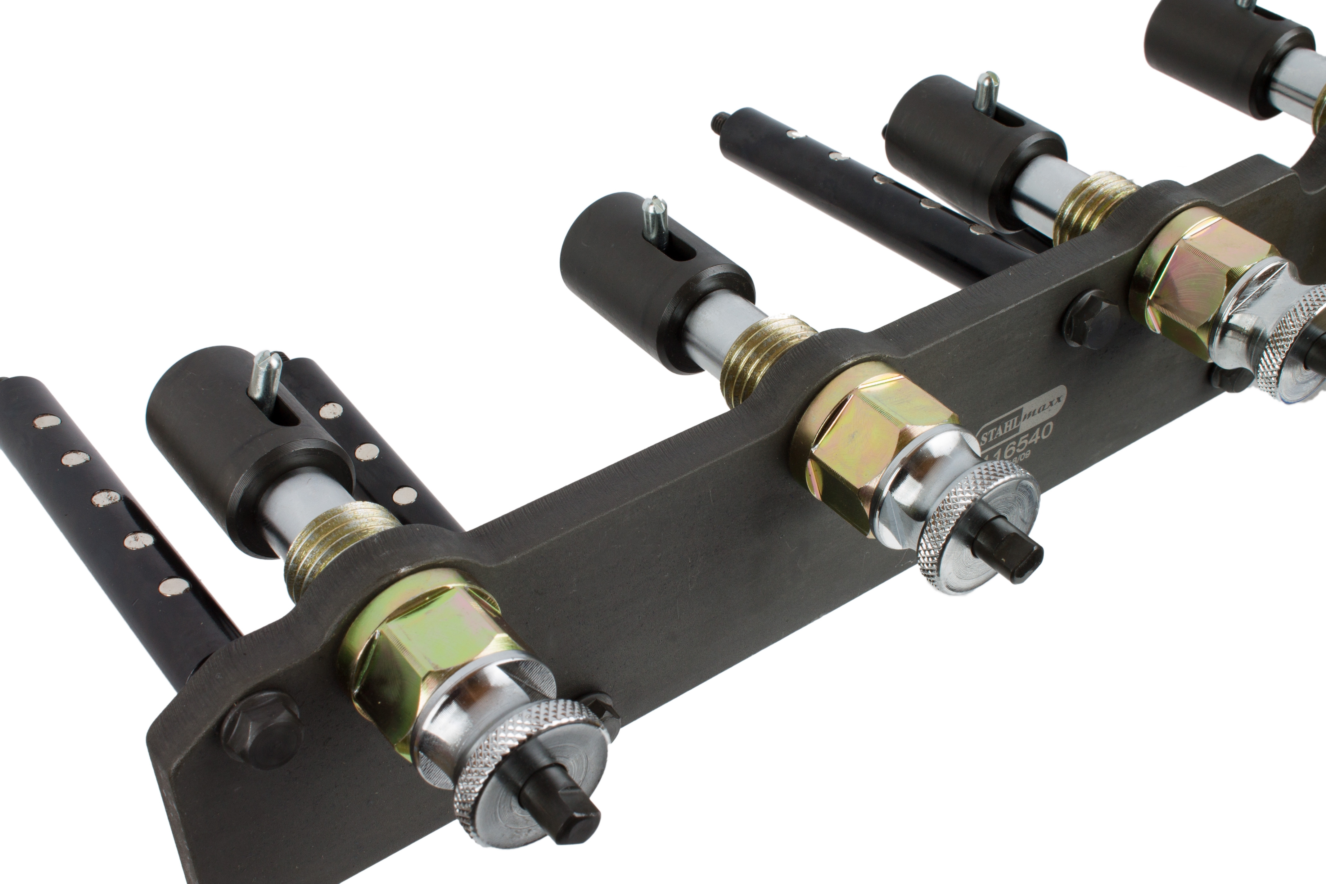 De-/Montagewerkzeug für Injektoren bei BMW